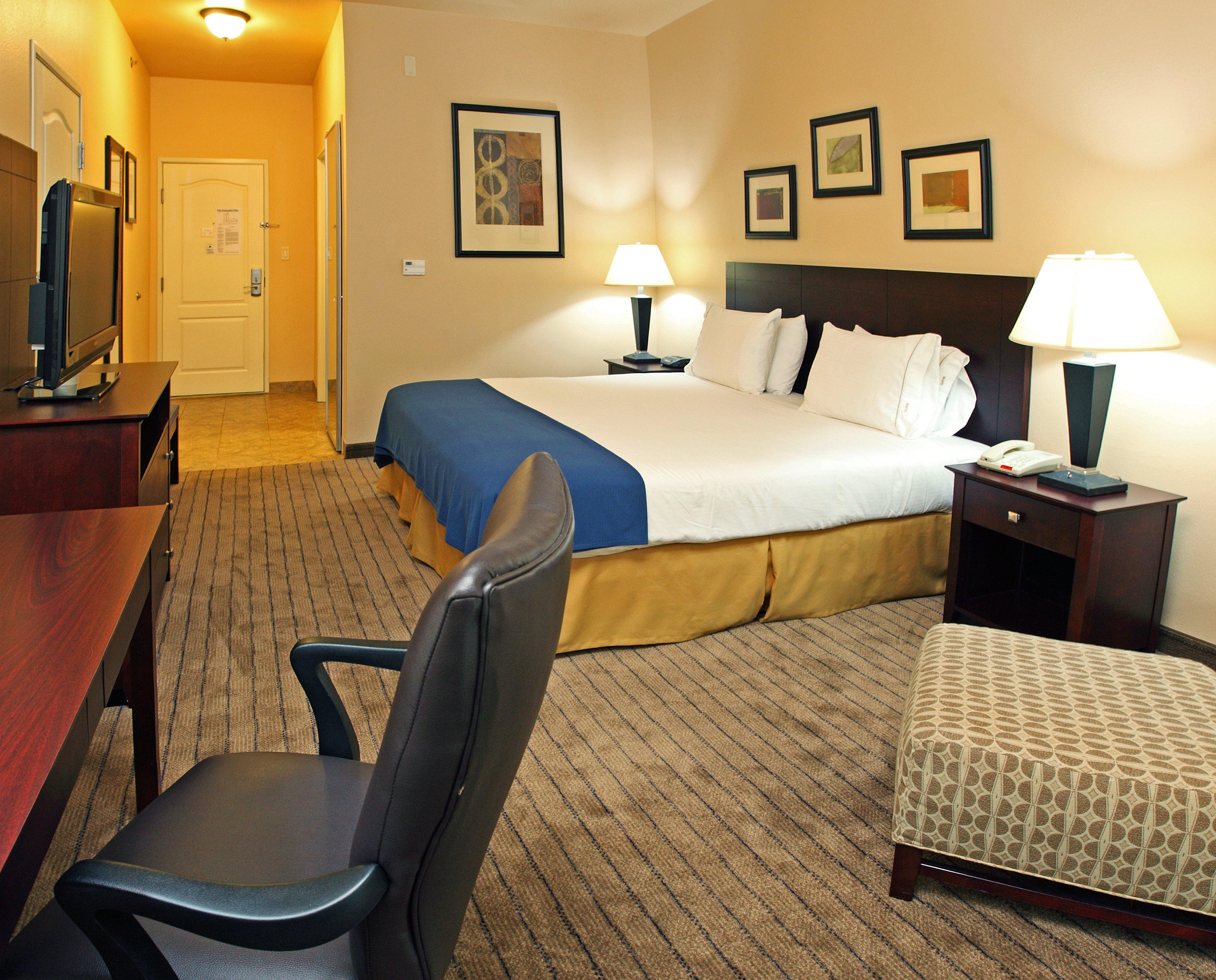 Holiday Inn Express Hotel & Suites Marshall By Ihg Стая снимка