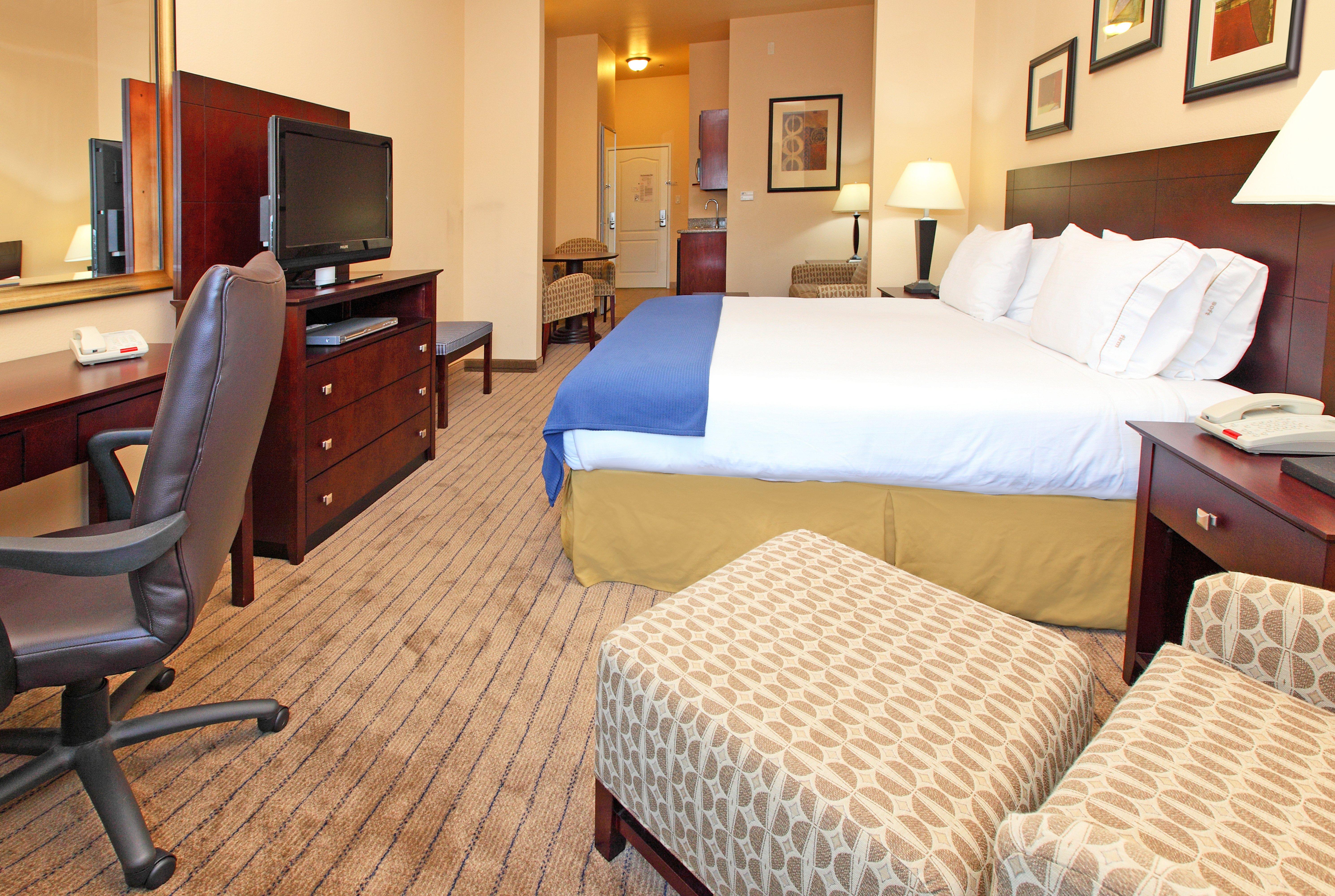 Holiday Inn Express Hotel & Suites Marshall By Ihg Стая снимка