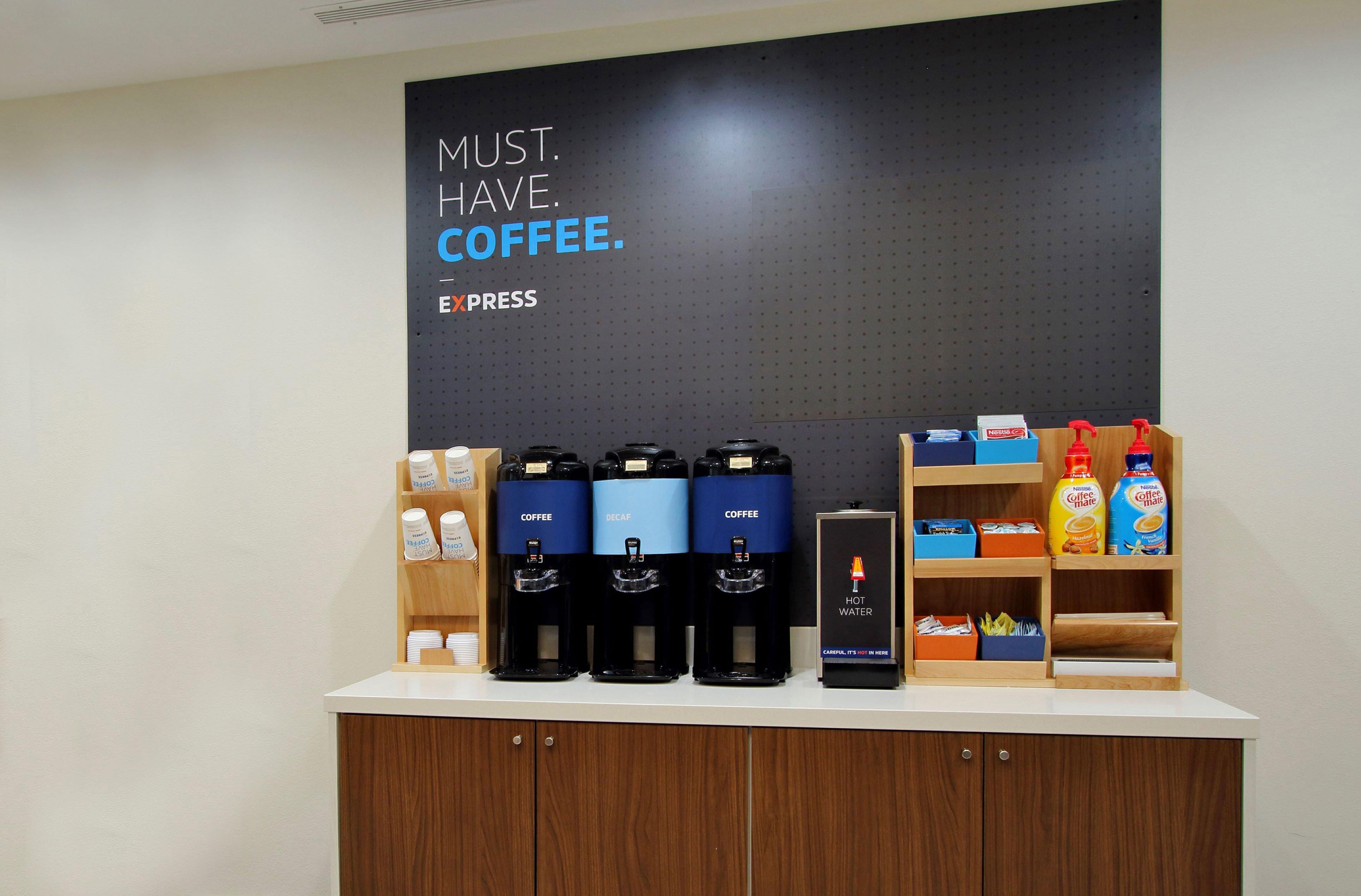 Holiday Inn Express Hotel & Suites Marshall By Ihg Екстериор снимка